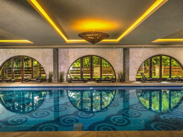Budapešť: Víkend v ocenenom Hoteli Stáció **** s wellness s rozlohou 1 000 m² + polpenzia a dieťa zdarma