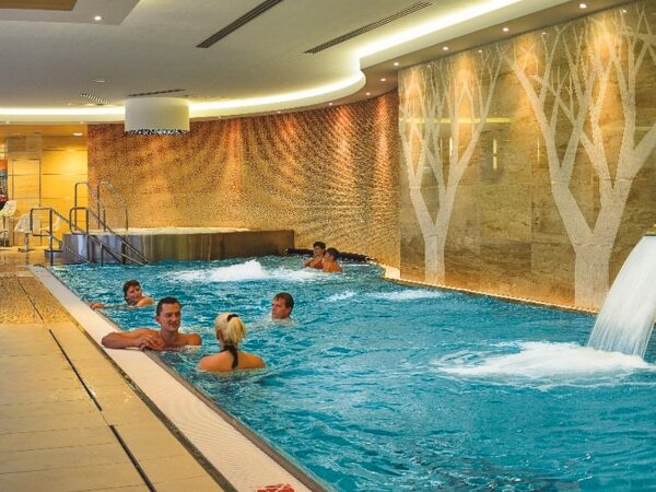 Jizerské hory: Prepychový Hotel Antonie **** s polpenziou, neobmedzeným wellness, športovou zónou a programom