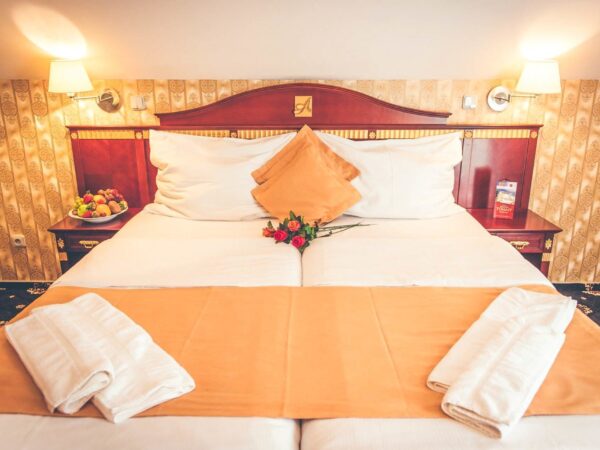 Adršpach: 4* Hotel Tommy s raňajkami formou bufetu a relaxáciou v bazéne a vírivke + zľava na wellness služby