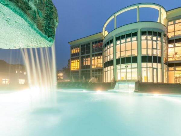 Nemecko: Bad Brückenau v Dorint Resort & Spa **** s raňajkami + vstup do wellness s bazénmi, saunami a fitness