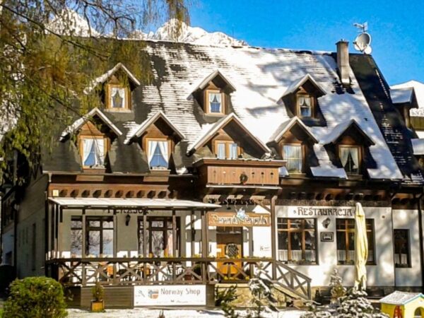 Vysoké Tatry: Pobyt priamo pod Lomnickým štítom len 1 km od lanovky v Penzióne Encián s wellness a polpenziou