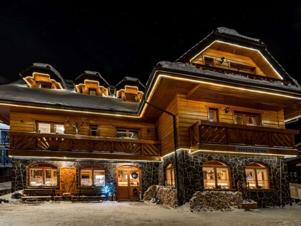 Celoročná dovolenka v útulnom Penzióne Patrik s polpenziou v Ždiari – len 8 minút od BACHLEDKA Ski & Sun