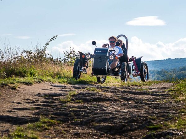Terénne vozidlo buggy Swincar – zážitková jazda vo Svätom Jure alebo prenájom vozidla na niekoľko dní