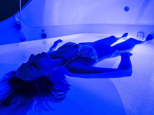 Float terapia s masážou pre 1 osobu v ZEN SPA – telo bez tiaže, harmonizácia a relax v príjemnom prostredí