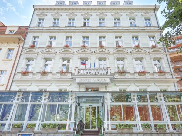Karlove Vary v Park Spa Hoteli Sirius **** so vstupom do Alžbětiných lázní a sauny + polpenzia a 4 procedúry