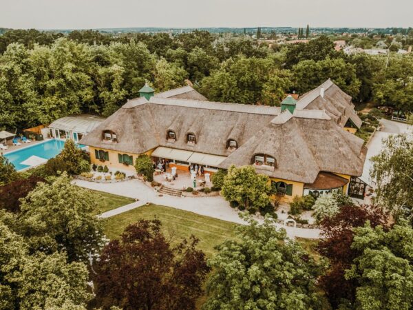 Nyerges Hotel Thermal ***+ pri Budapešti ideálny pre rodiny + termálne wellness, bohaté vyžitie a polpenzia