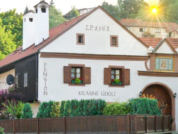 Český Krumlov: Pobyt v Penzióne Krásné Údolí s raňajkami + záhrada s posedením a možnosť úschovy bicyklov
