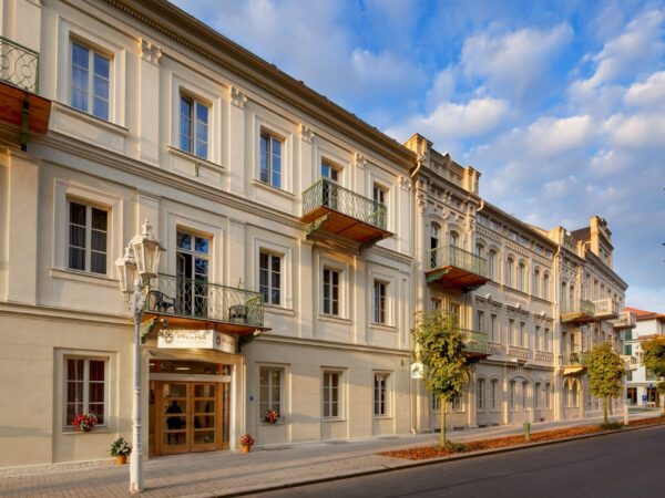 Františkovy Lázně: Badenia Hotel Praha *** s polpenziou, neobmedzeným wellness a liečebnými procedúrami