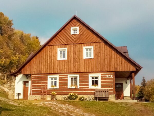 Krkonošský národný park pri výletných cieľoch: Dovolenka v Chalupe Strážné s polpenziou + úschovňa bicyklov