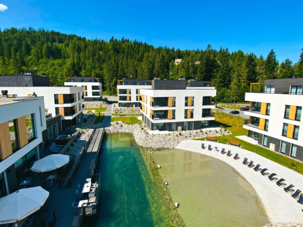 Poľské Beskydy pri aquaparku: Vislow Resort s neobmedzeným wellness, súkromnou plážou, animáciami a polpenziou