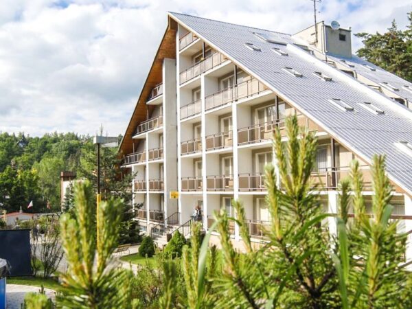 Biele Karpaty: Pobyt v kraji Žítkovských bohýň v Hoteli Radějov **** s polpenziou, degustáciou a wellness