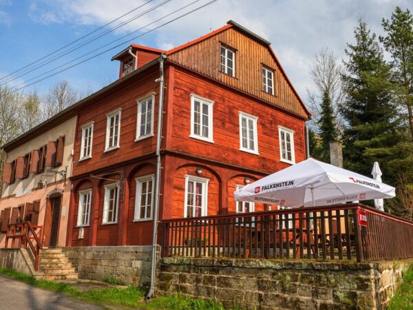 České Švajčiarsko v Penzióne Kyjovská terasa s raňajkami/polpenziou, relaxáciou v škandinávskej kadi + biliard