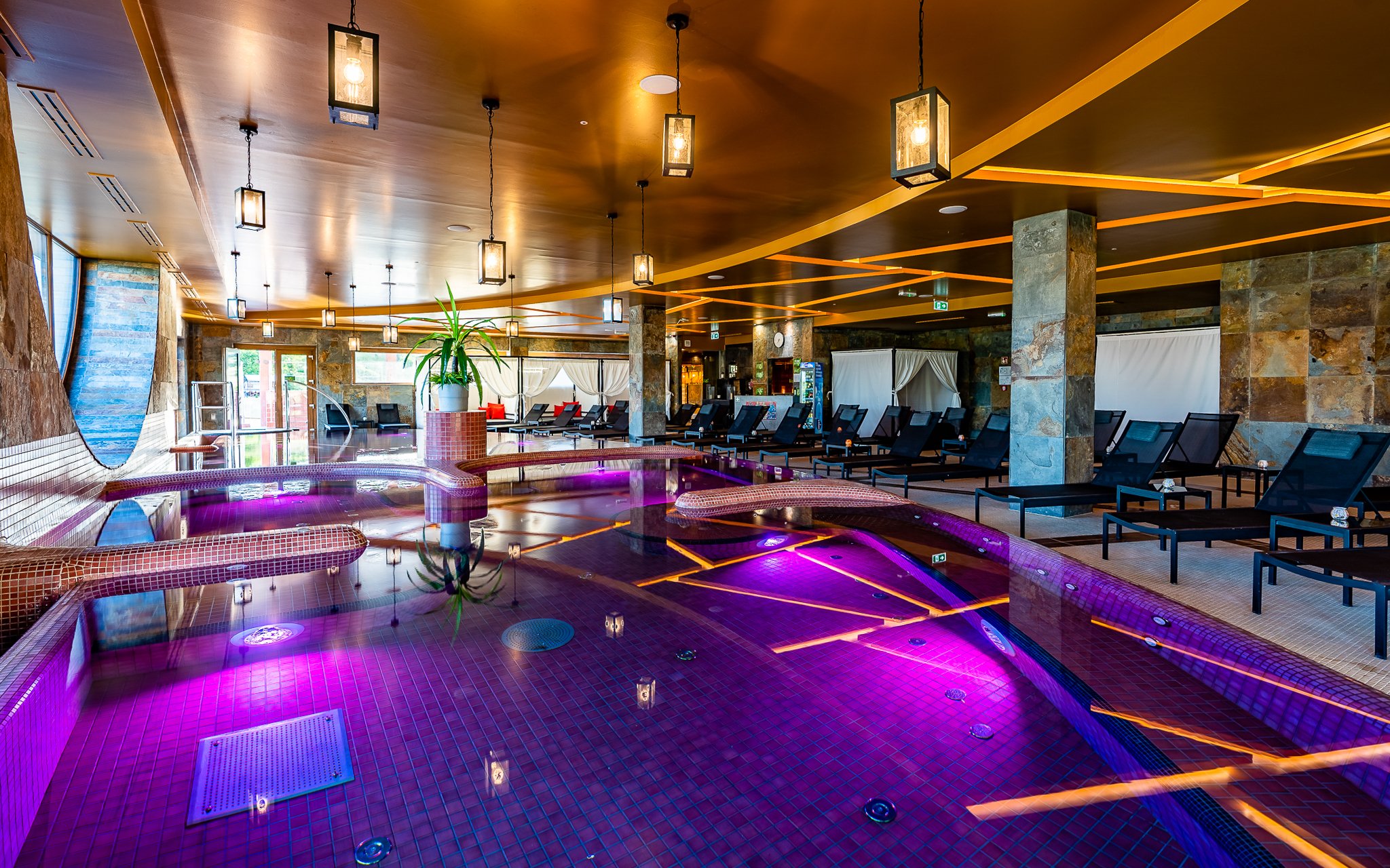 Eger: Luxusný relax v Allure Healthy Hotel & Spa **** s polpenziou a termálnym wellness centrom + fitness