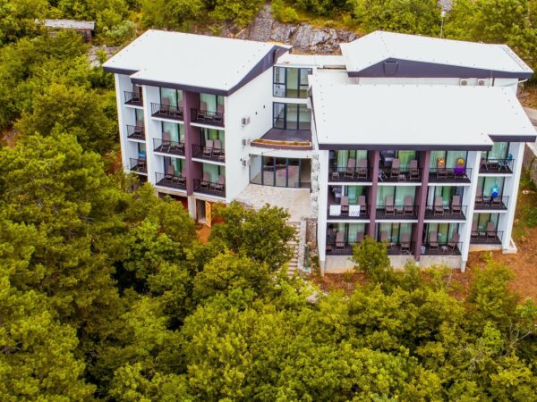 Chorvátsko: Crikvenica 650 m od mora v Resorte Ad Turres *** s polpenziou a bazénom + deti do 12 rokov zdarma