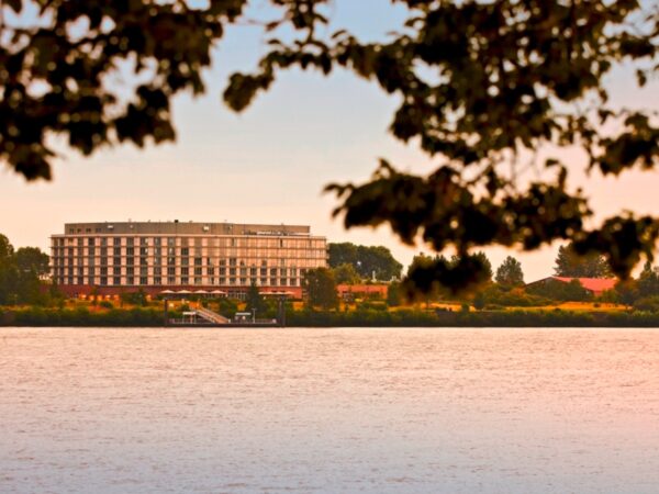 Nemecko: 4* elaya hotel hamburg finkenwerder (predtým The Rilano Hotel Hamburg) s raňajkami a fitness centrom