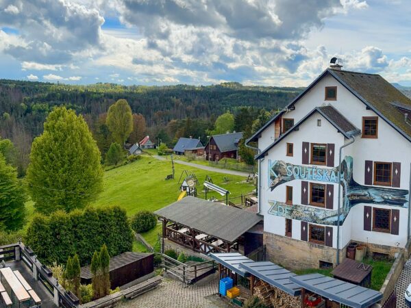 Národný park České Švajčiarsko: Hřensko v Resorte Mezná s raňajkami a privátnym wellness so saunou a vírivkou