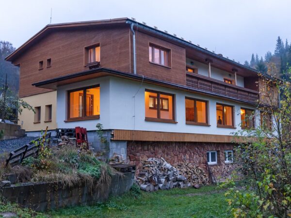 Krušné hory pri nemeckých hraniciach: Dovolenka v Penzióne Jáchymoff s raňajkami a relaxom v horúcej saune