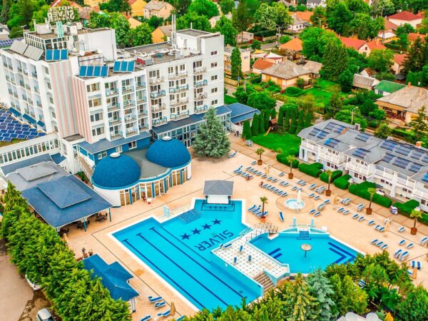 Kúpele Hajdúszoboszló v 4* Hoteli Silver s polpenziou + 2 aquaparky s bazénmi (klasické, termálne) a wellness