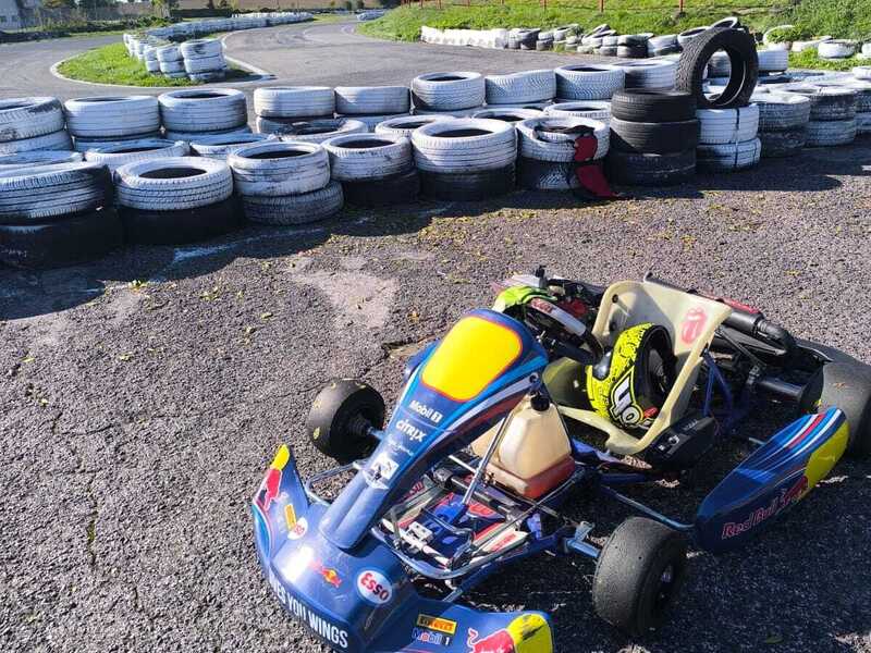 Adrenalínová jazda na letiskách v motokáre Rotax – Obrázok 2