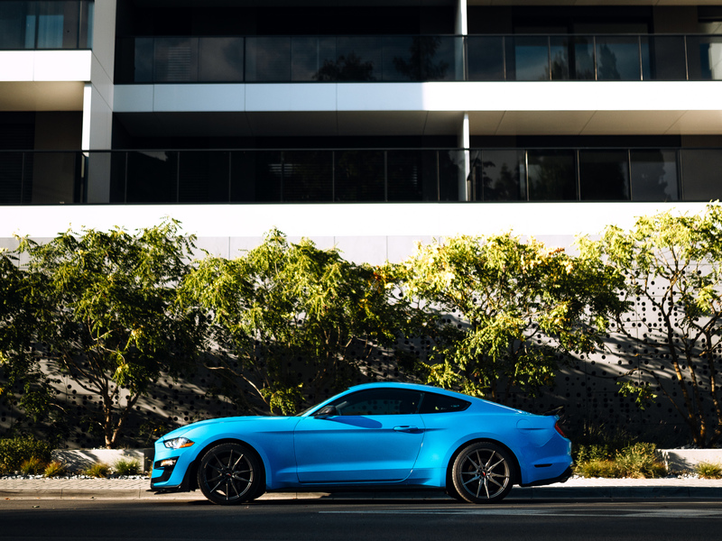 Jazda v premávke na Ford Mustang GT 500 paket – Obrázok 5