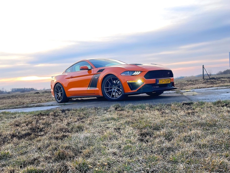 Jazda na Ford Mustang Roush v premávke a na letisku – Obrázok 3