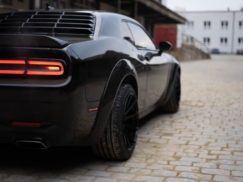 Jazda v Dodge Challenger 2016 – Obrázok 6
