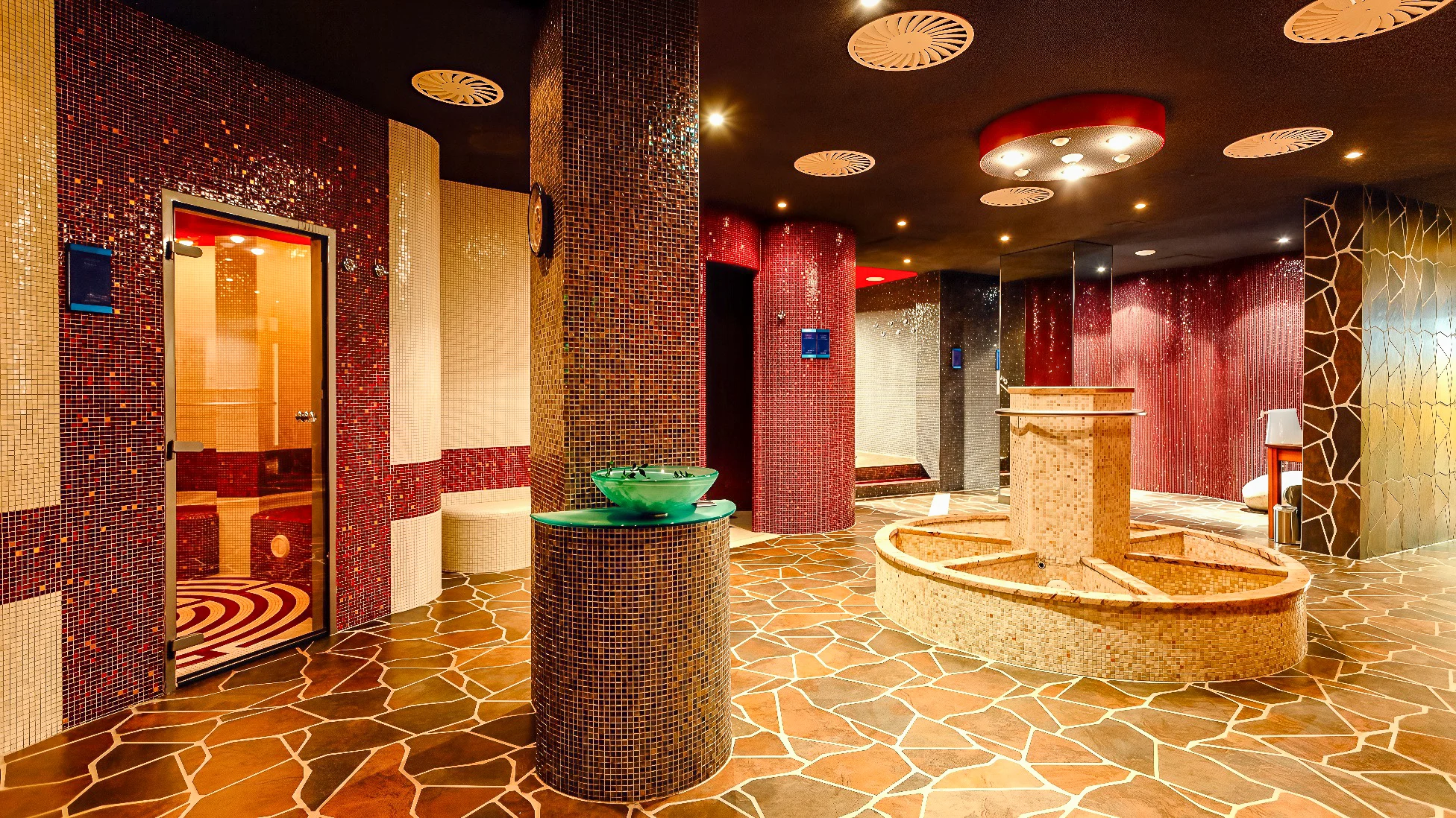 Horský hotel v Jasnej na brehu Vrbického plesa s neobmedzeným wellness a stravou – Obrázok 2