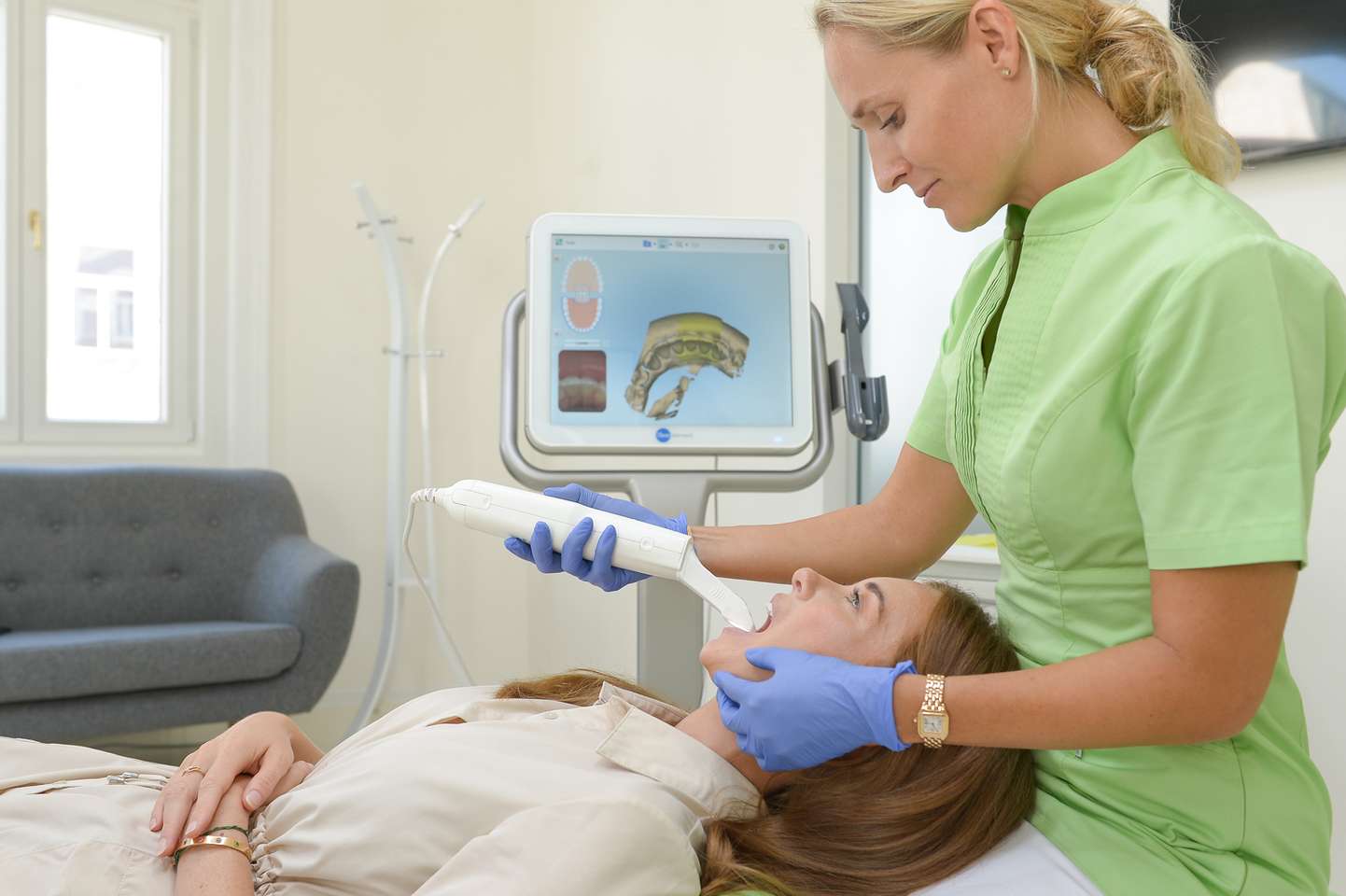 Komplexné vstupné stomatologické vyšetrenie vo Family Dental Care na Štúrovej - vyhotovenie RTG snímkov v cene – Obrázok 6