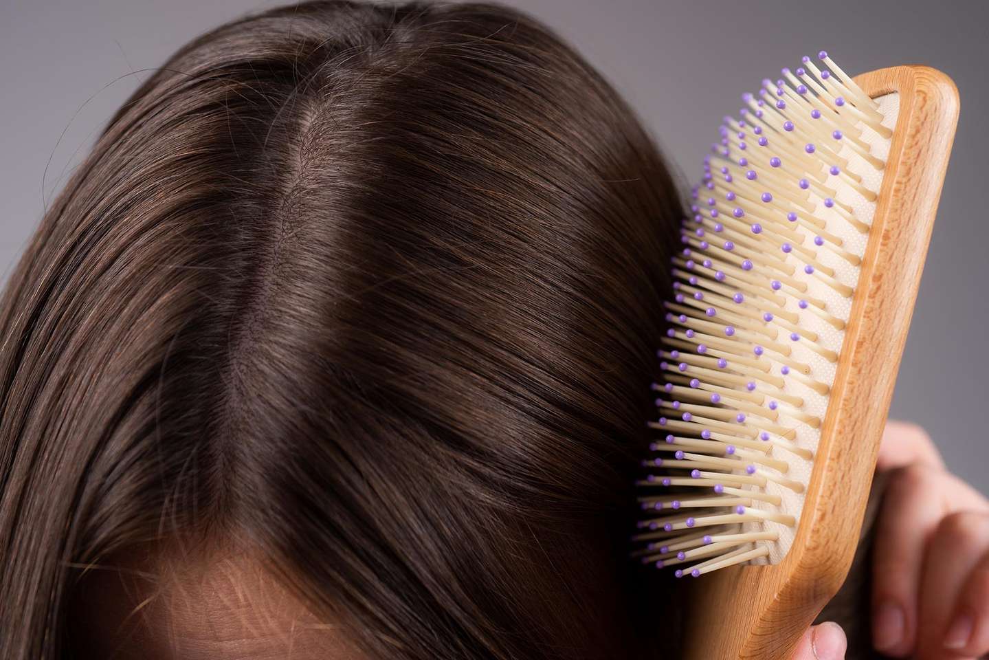 Prístrojová mezoterapia pre hustejšie a zdravšie vlasy v salóne ELEONOR ESTHETIC – Obrázok 5