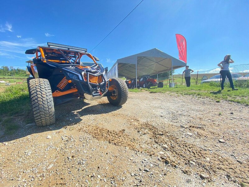 Jazda na dakarskej buggy Can-Am Maverick – Obrázok 4