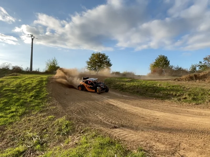Jazda na dakarskej buggy Can-Am Maverick – Obrázok 5