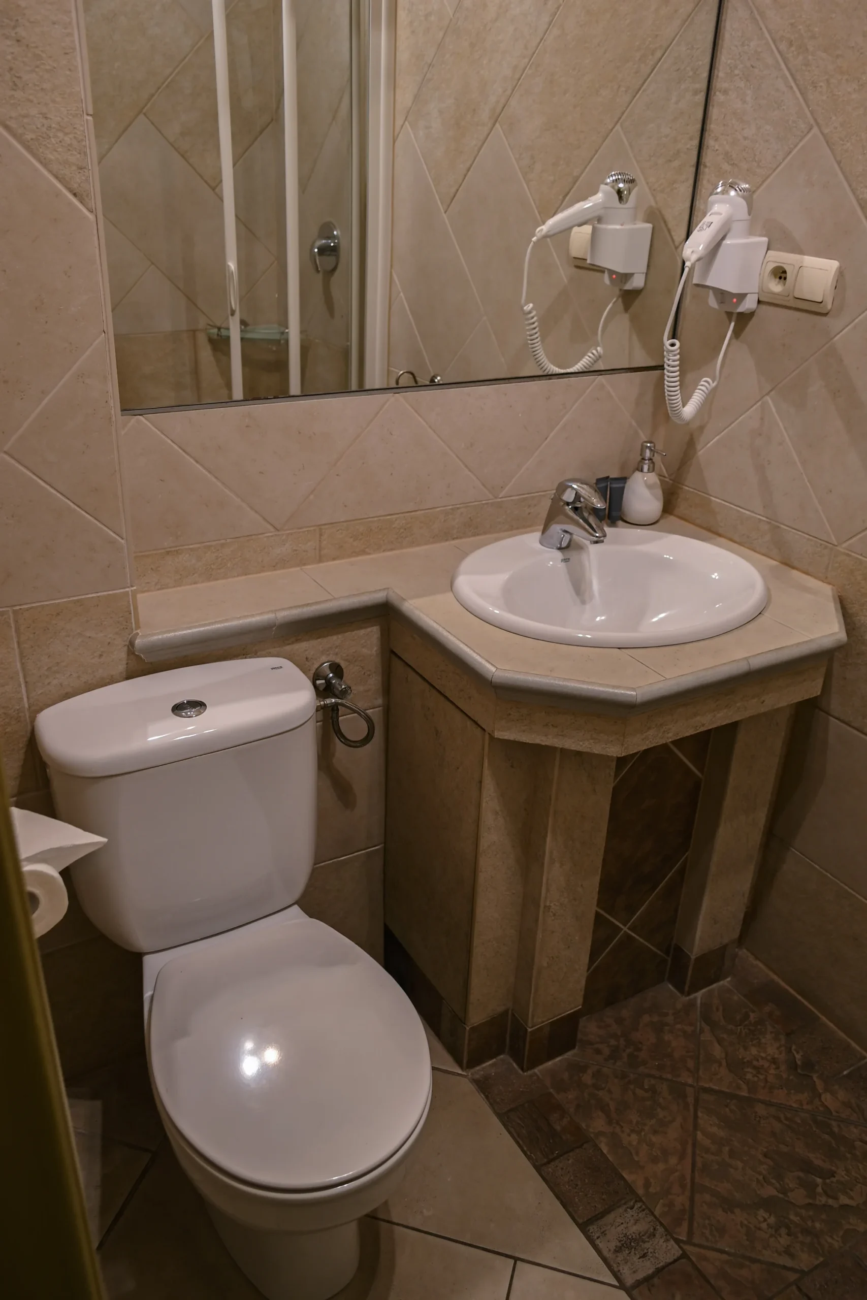 Pobyt na zámku pri Wrocławe: neobmedzený wellness, dobré jedlo aj romantický balíček – Obrázok 6