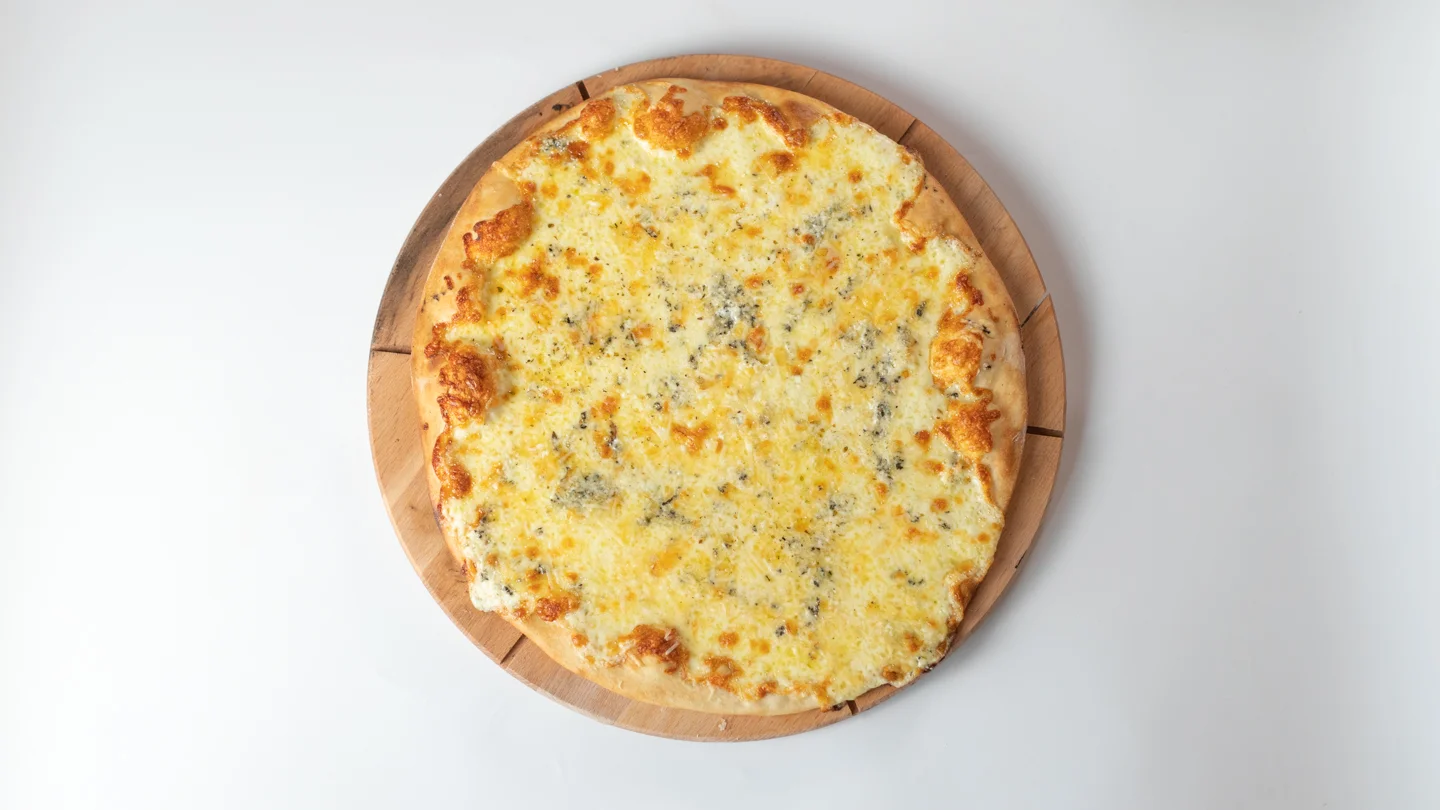3 pizze za cenu 2: šampiňónová s kuracím mäsom, gazdovská a iné – Obrázok 5