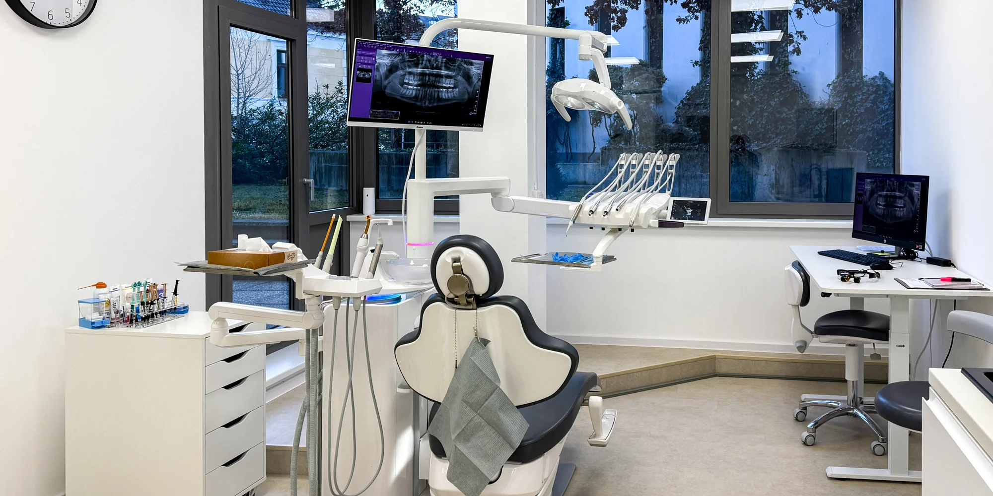 Bielenie zubov Purewhitening: kombinovaná procedúra v ambulancii aj doma – Obrázok 2
