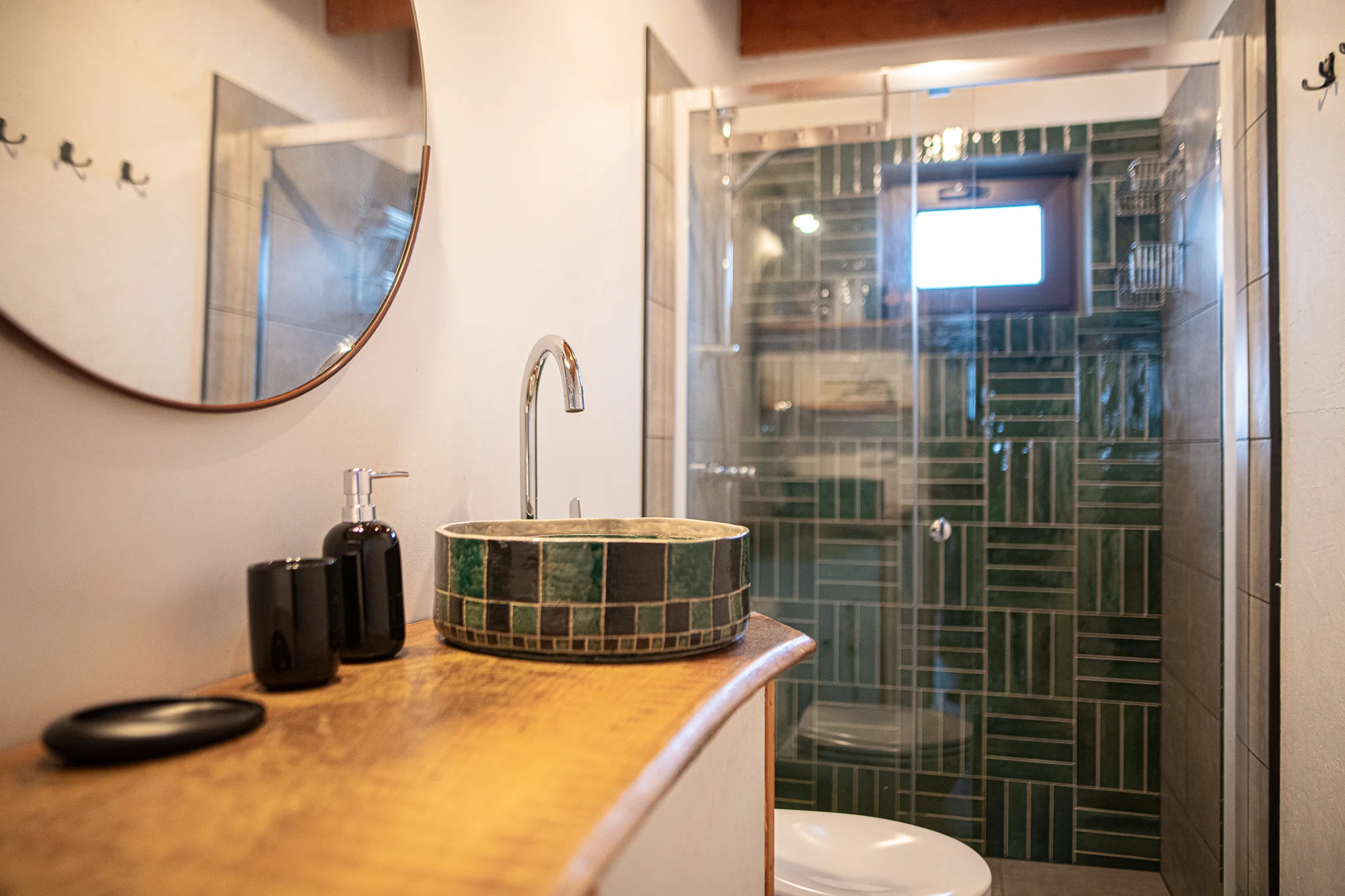 Pobyt v Tiny House v Štiavnických baniach: terasa aj plne vybavená kuchyňa – Obrázok 6