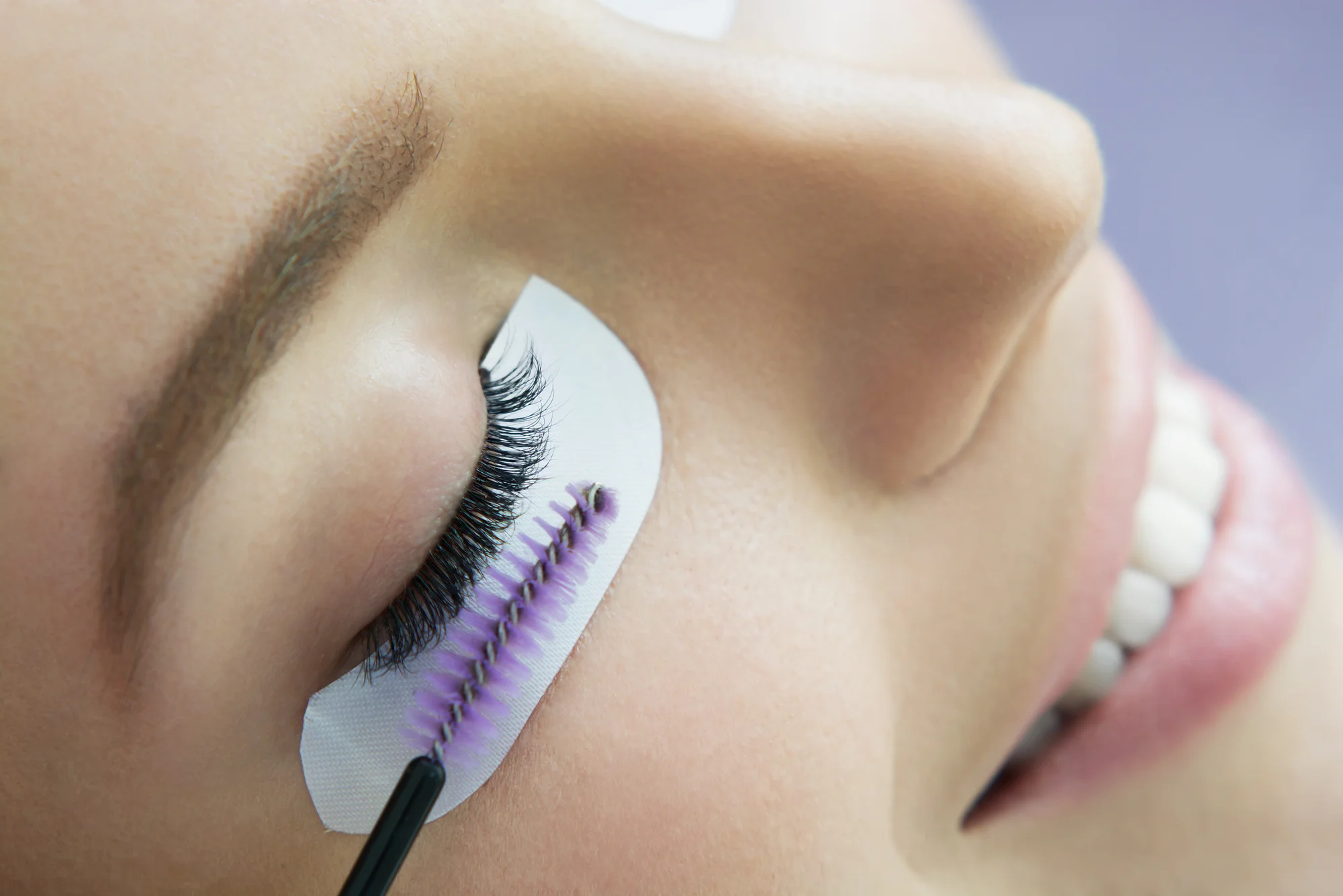Laminácia alebo zahustenie obočia či lash lift rias – Obrázok 5