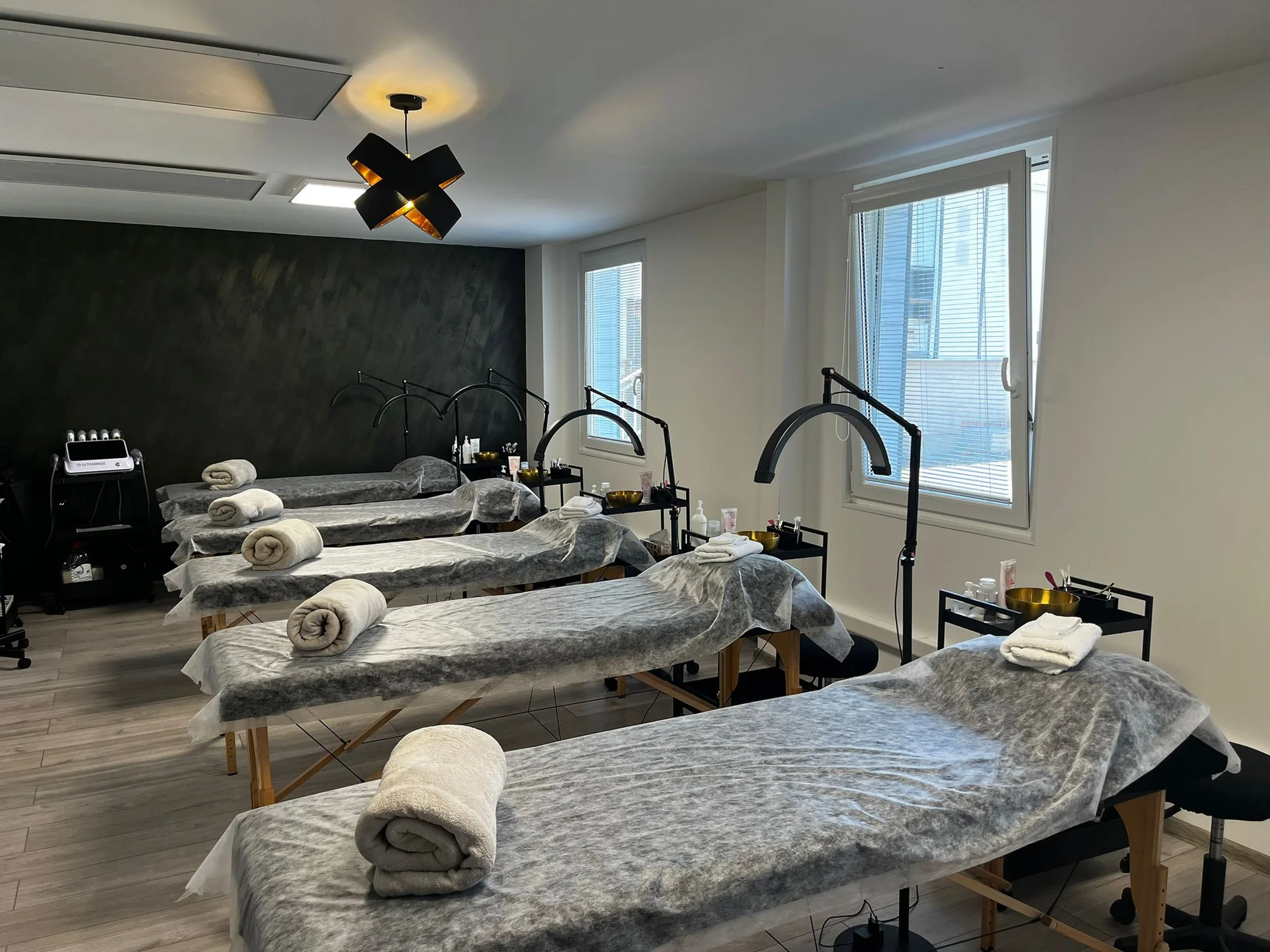 Laminácia alebo zahustenie obočia či lash lift rias – Obrázok 2