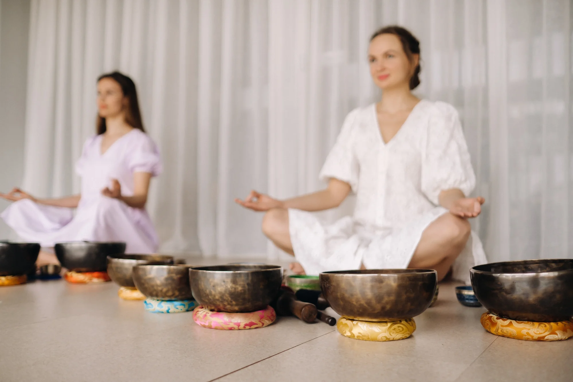 Soundhealing v Magic Space: skupinová, individuálna alebo párová terapia zvukom – Obrázok 4