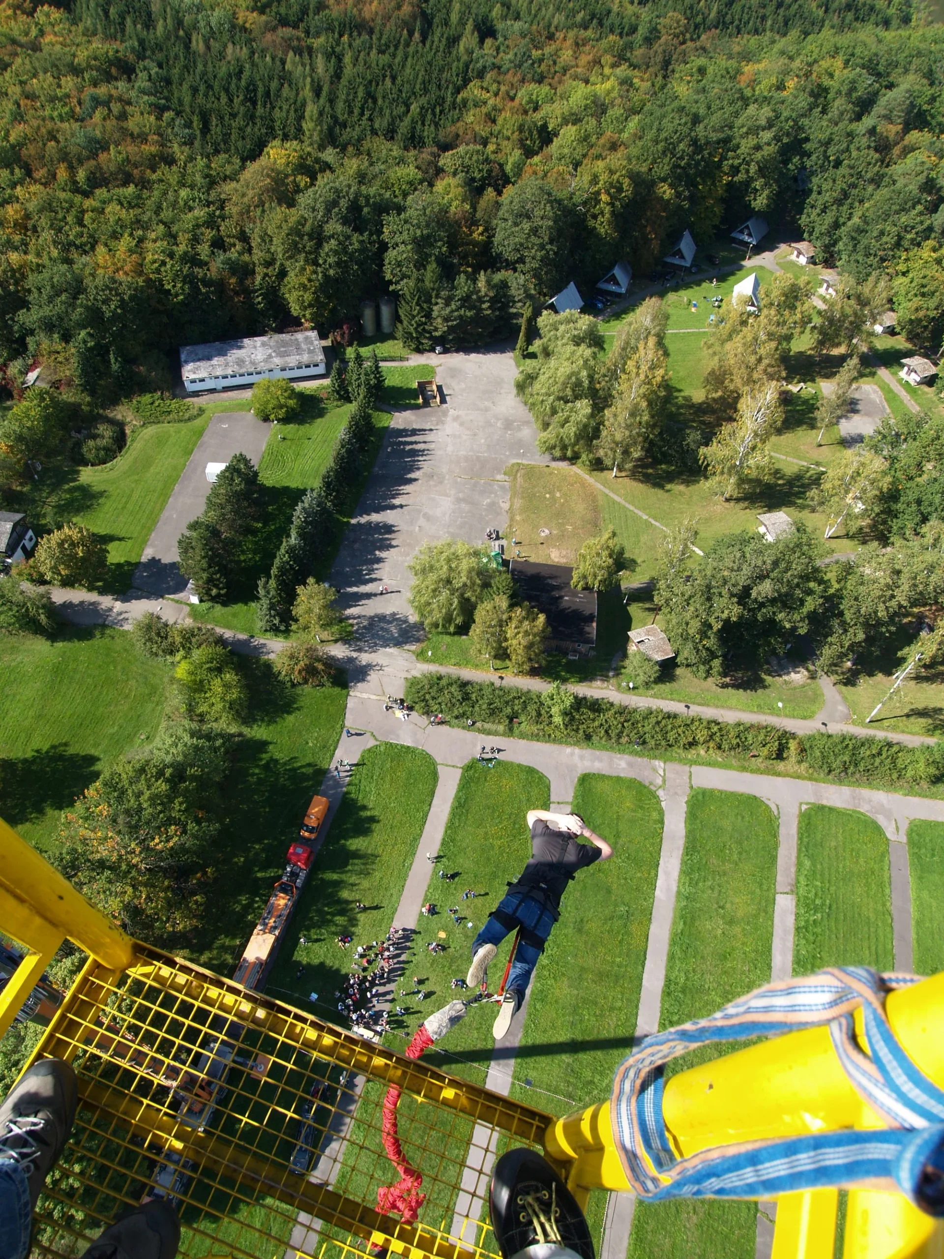 Extrémny bungee jumping zo žeriava: Praha, Olomouc, Ostrava, Brno – Obrázok 6