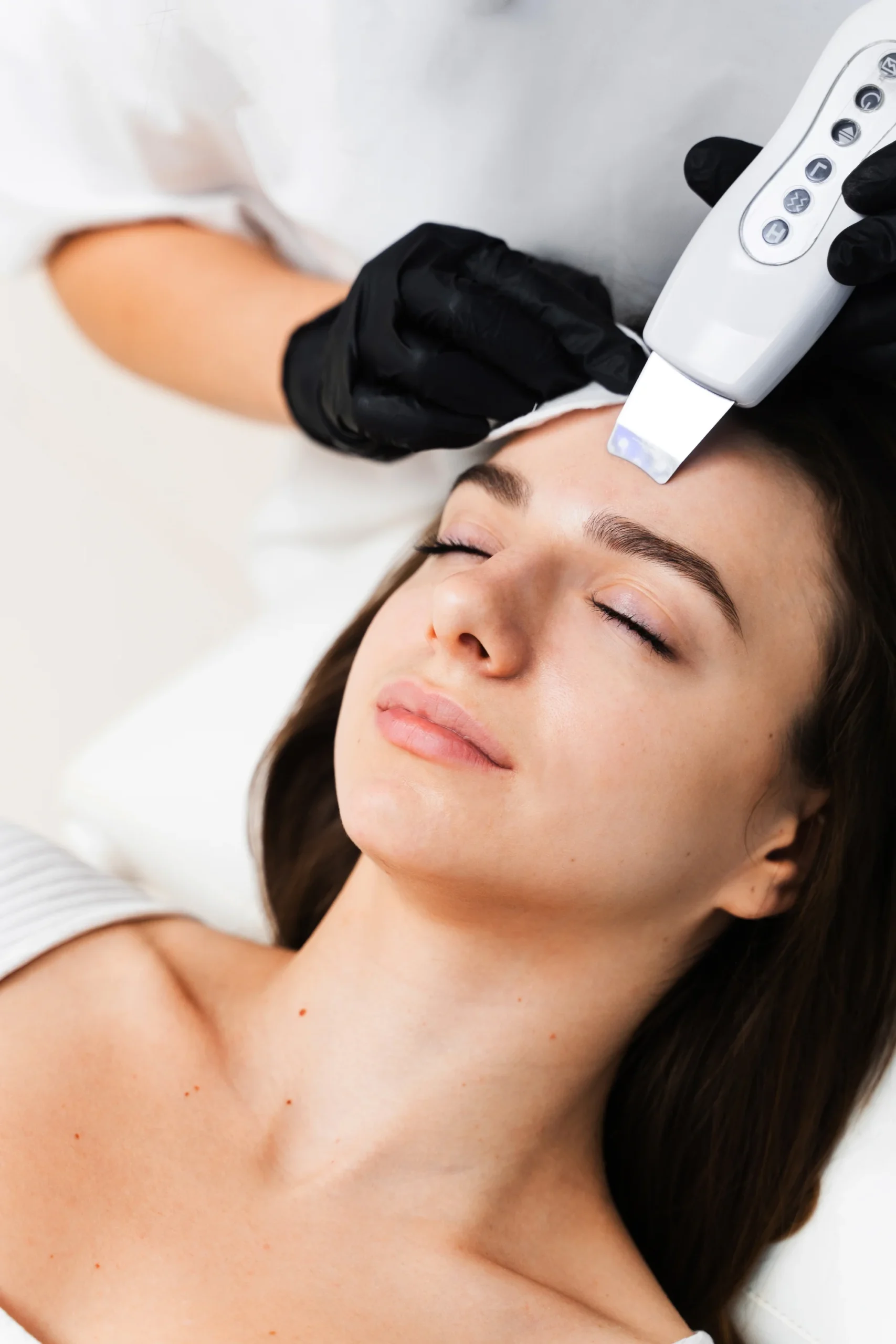 Tvárové ošetrenia: základné alebo vyživujúce čistenie pleti či wellness rituál – Obrázok 2