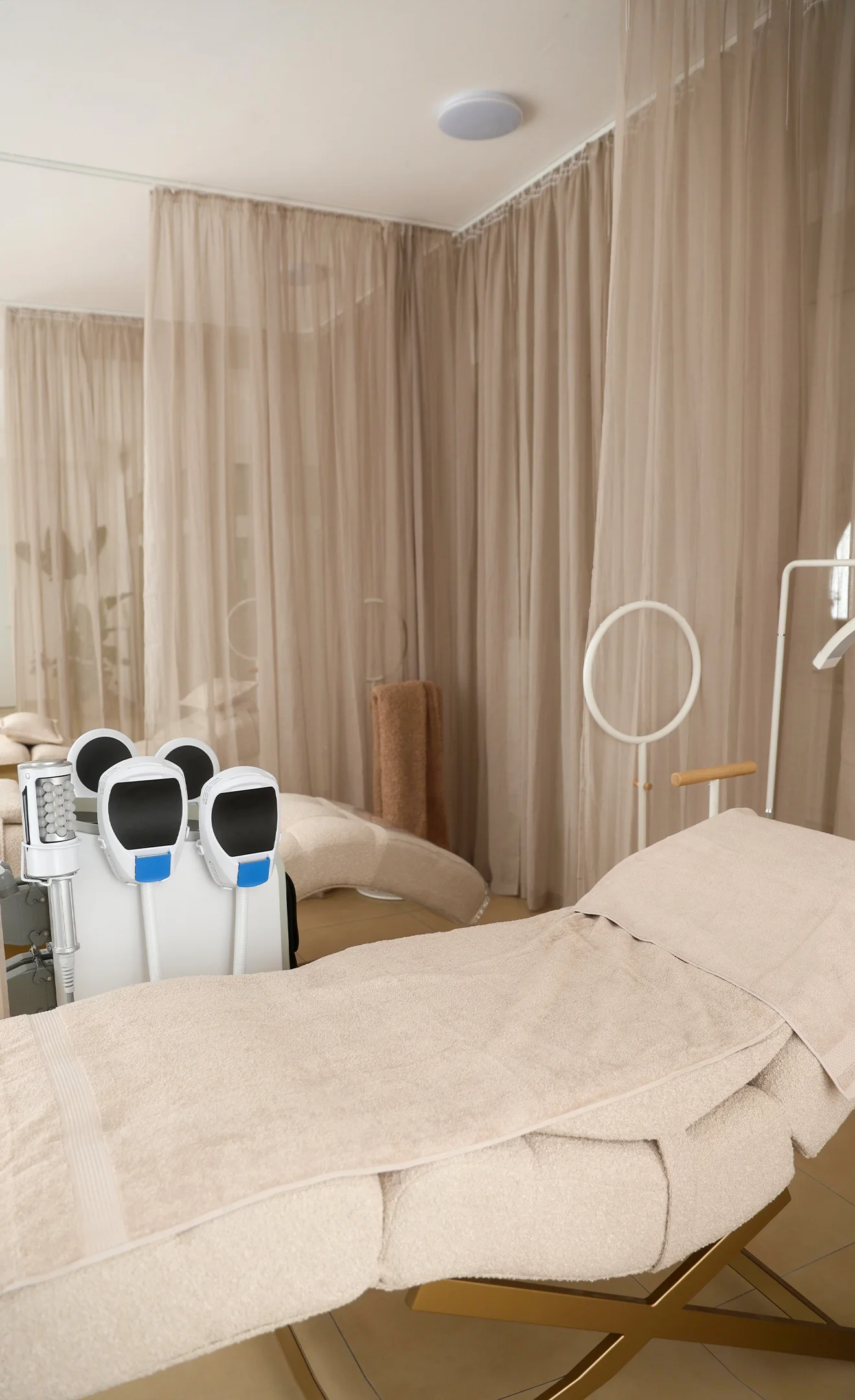 Kozmetické ošetrenia: Luxury čistenie, Aquafacial, Carboxy aj kombinácie – Obrázok 3