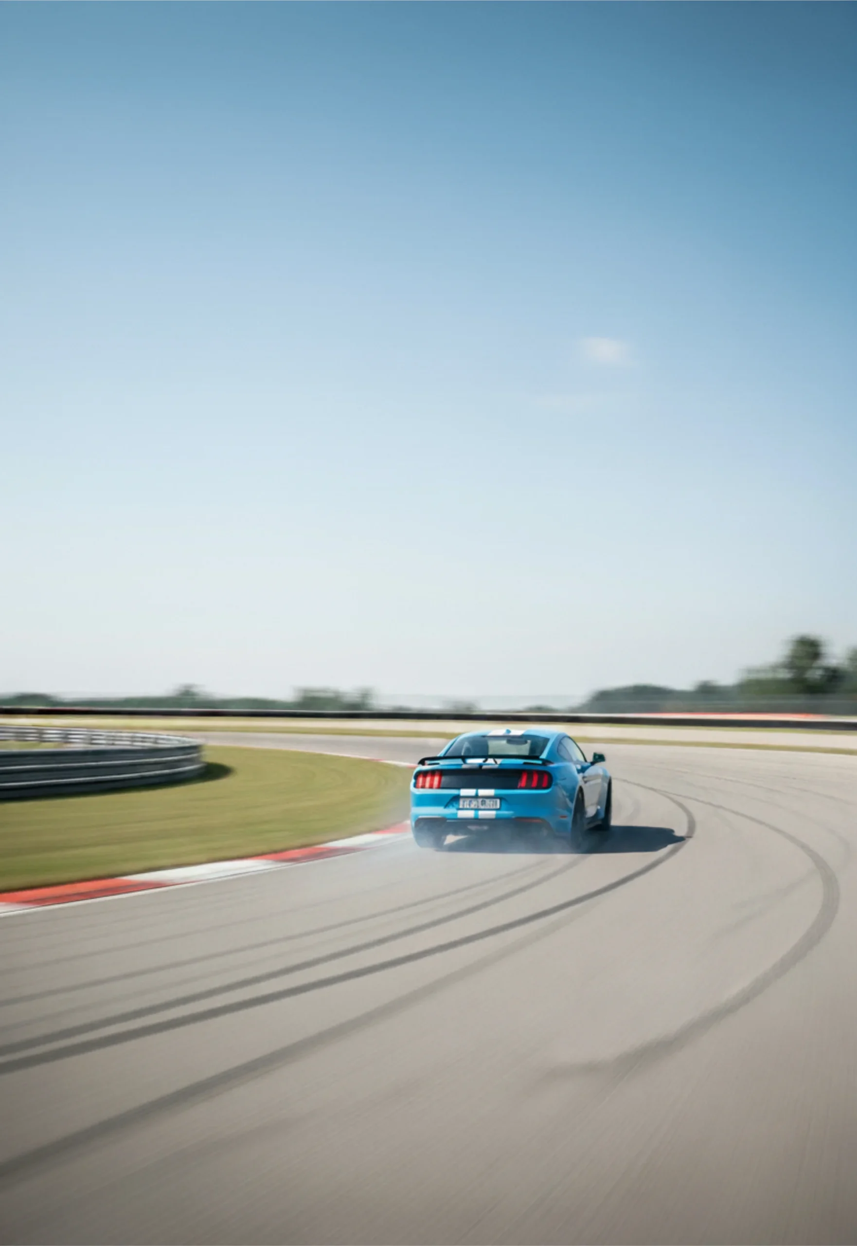 Adrenalínová jazda na okruhu Slovakia Ring alebo Automotodrom Brno vo Ford Mustang GT, Porsche Cayman S, BMW M2 či Toyota Celica GT-Four – Obrázok 6