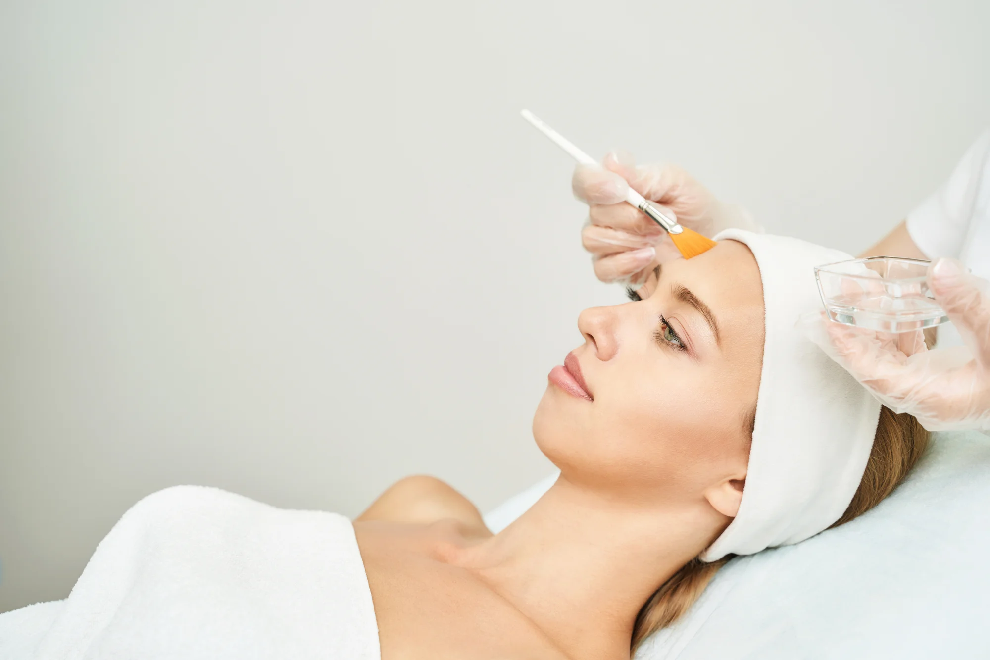 Anti-age novinka: Ošetrenie najsilnejšími protivráskovými peptidmi DermaNEOXIN – Obrázok 5