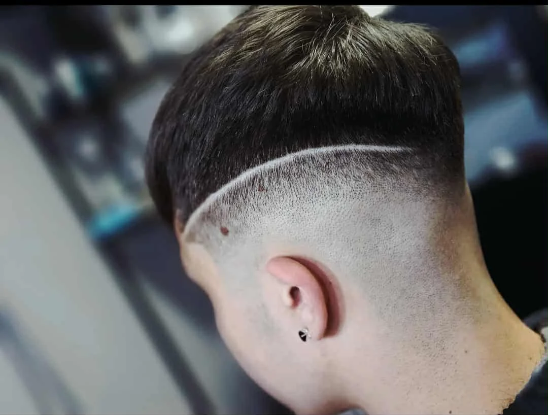 Služby profesionálneho barbera - strihanie alebo kombinovaný balíček s úpravou brady – Obrázok 4