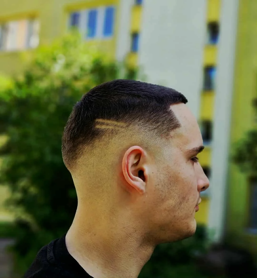 Služby profesionálneho barbera - strihanie alebo kombinovaný balíček s úpravou brady – Obrázok 2