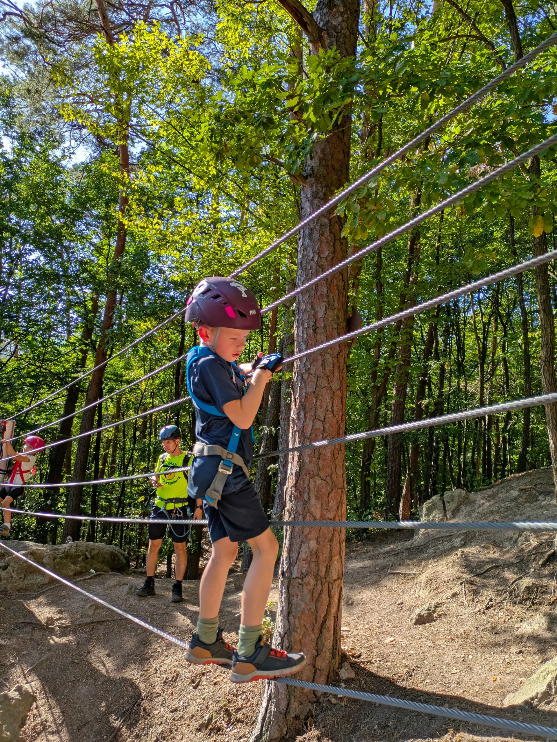 Ferrata ZVONIČKA NOVÁ BAŇA s certifikovaným inštruktorom: Detský ferratový kurz pre deti od 6 do 10 rokov – Obrázok 2