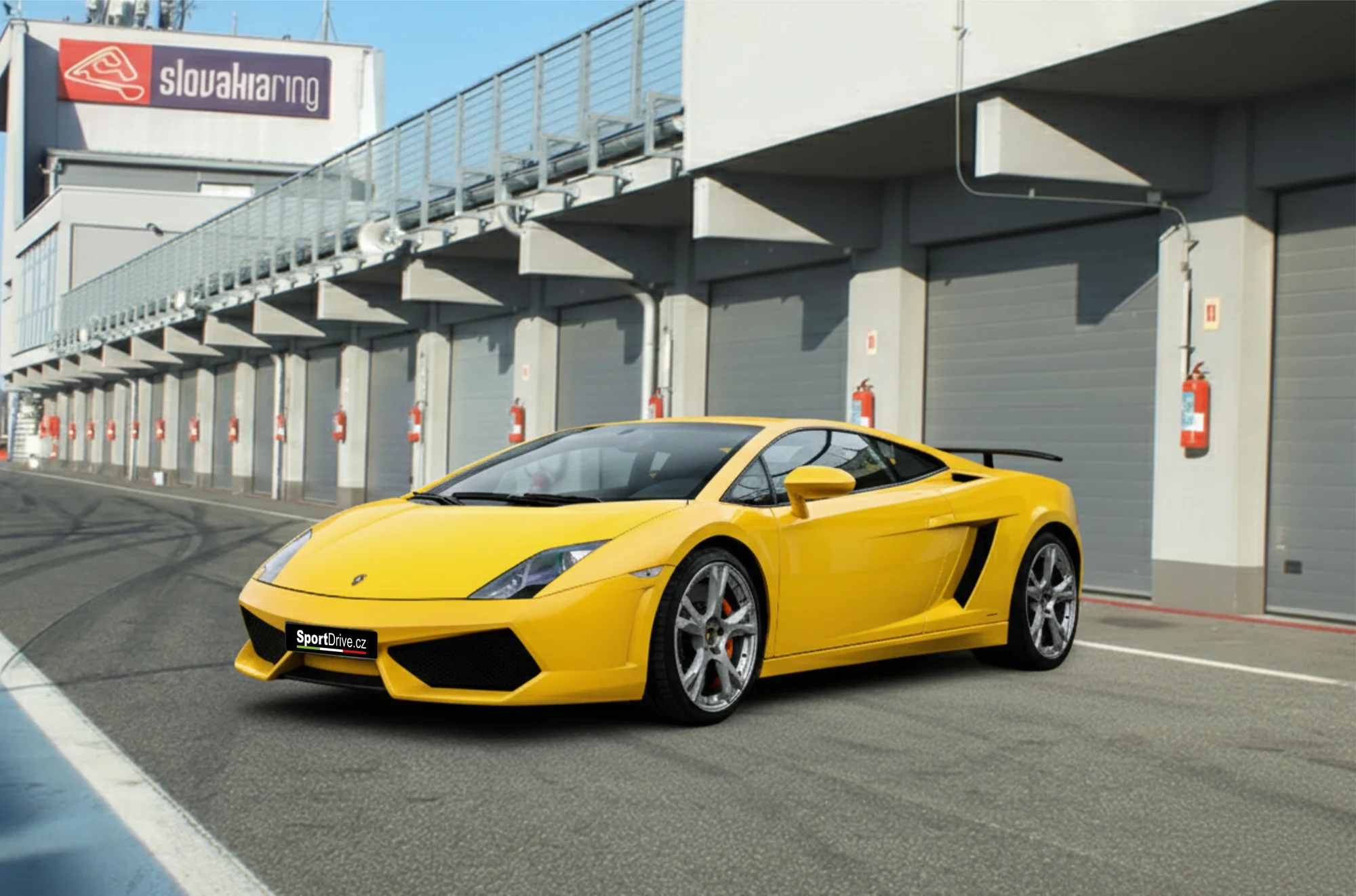 Zážitková jazda na okruhu Slovakia Ring alebo Automotodrom Brno v Lamborghini Gallardo alebo Ferrari California T – Obrázok 3