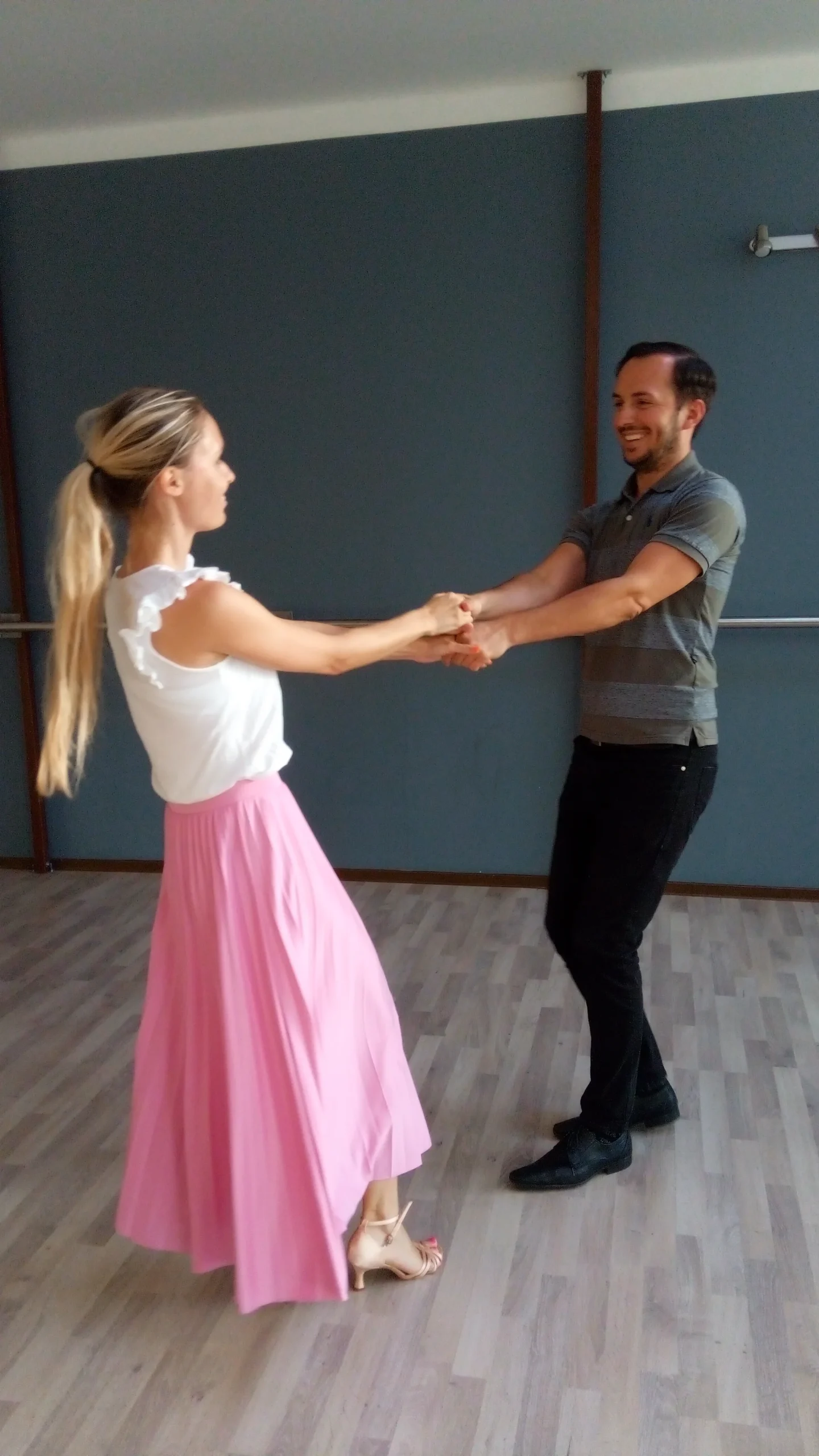 Tanečná terapia pre páry: Naučte sa spolu tancovať a buďte si bližší! – Obrázok 3