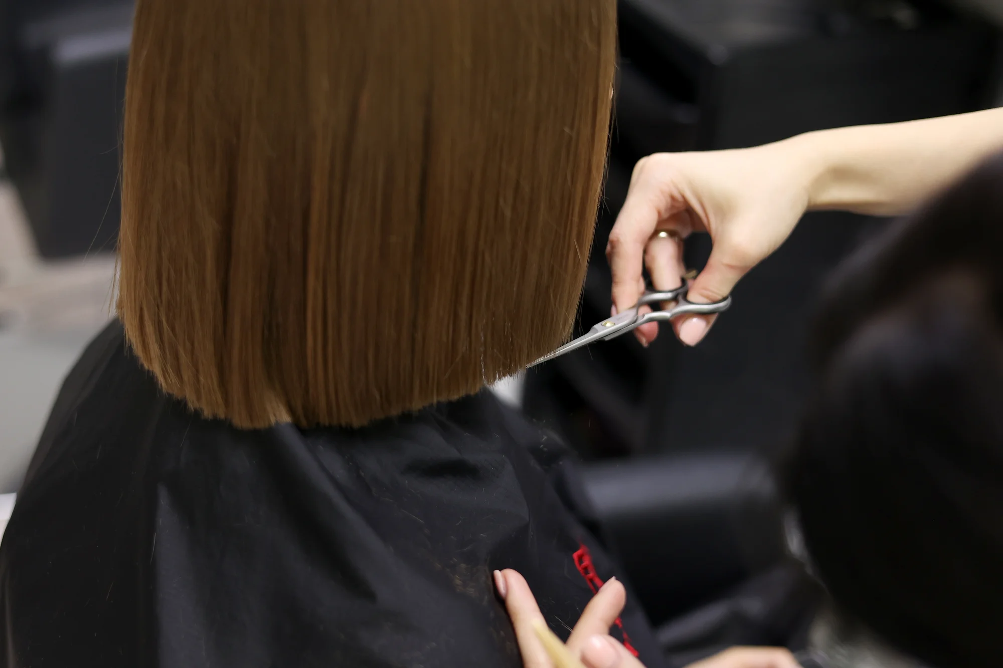 Strih vlasov, revitalizačná kúra alebo dámsky či pánsky vlasový balíček v Beauty Salon Kristy – Obrázok 3