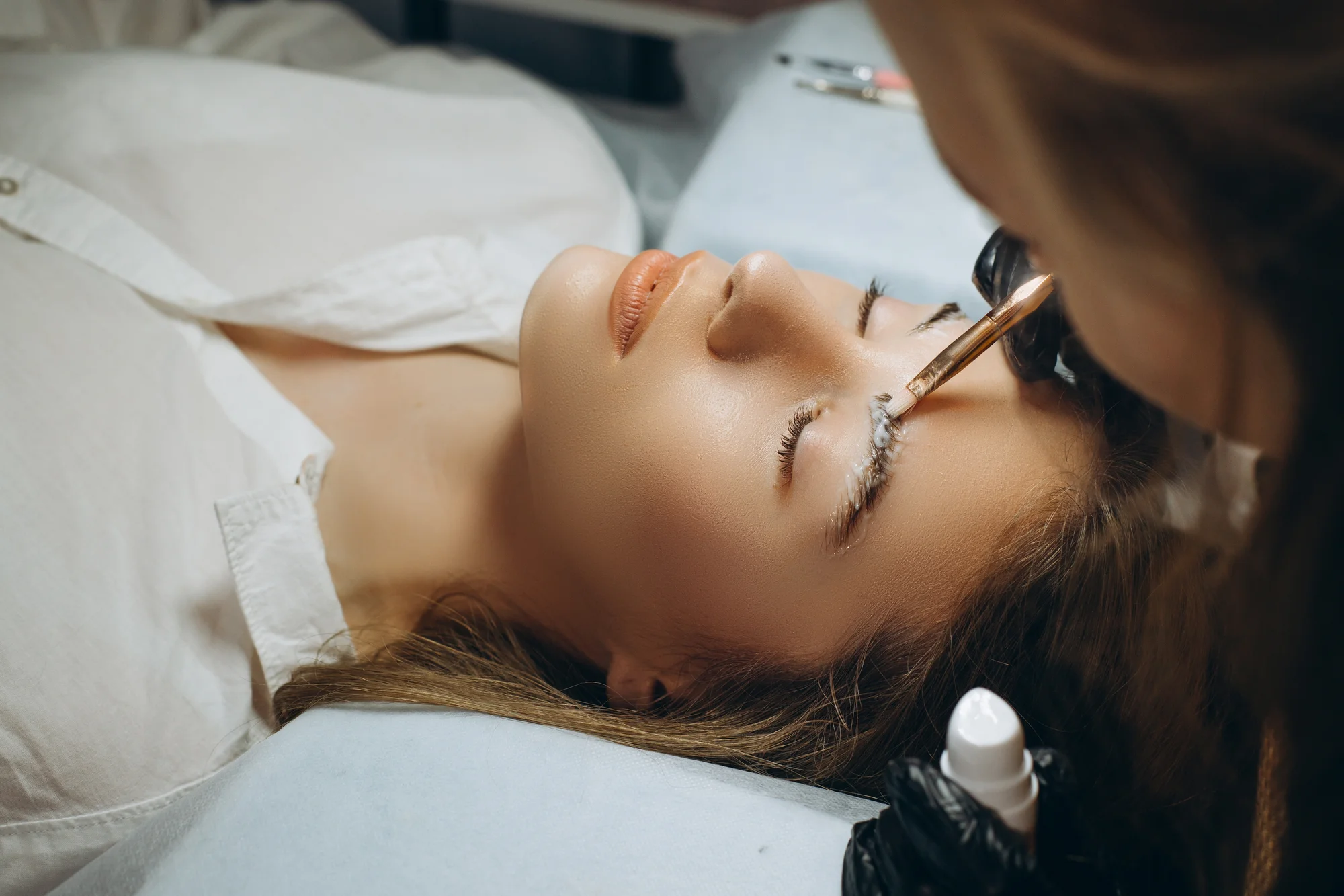 Pre krásny pohľad: laminácia obočia alebo lash lift mihalníc – Obrázok 3